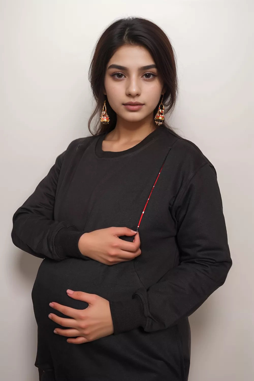 Ofably Black cotton maternity nursing sweatshirt – product image