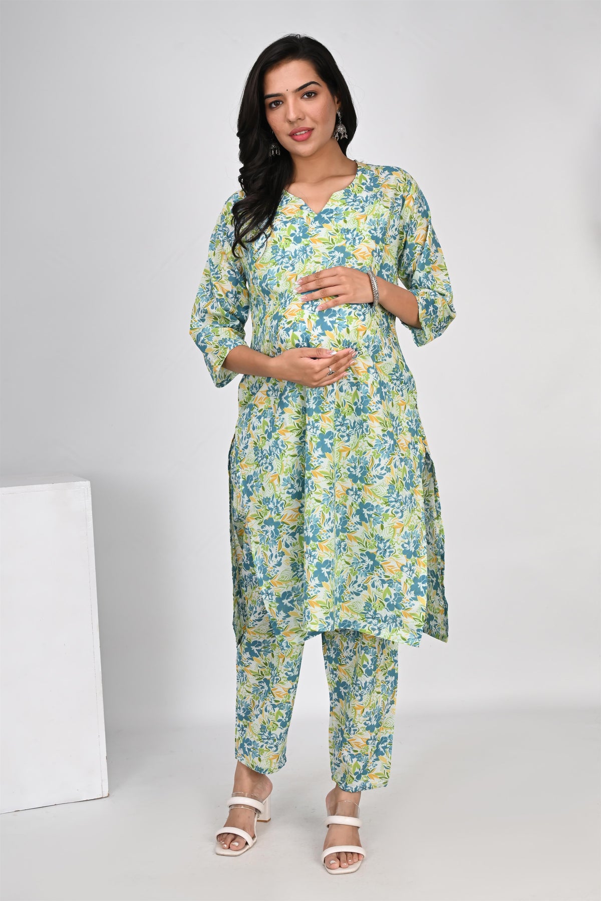 Ofably Blue Green Flower Cotton Maternity Co-ord Set- White(OFMCORD02)