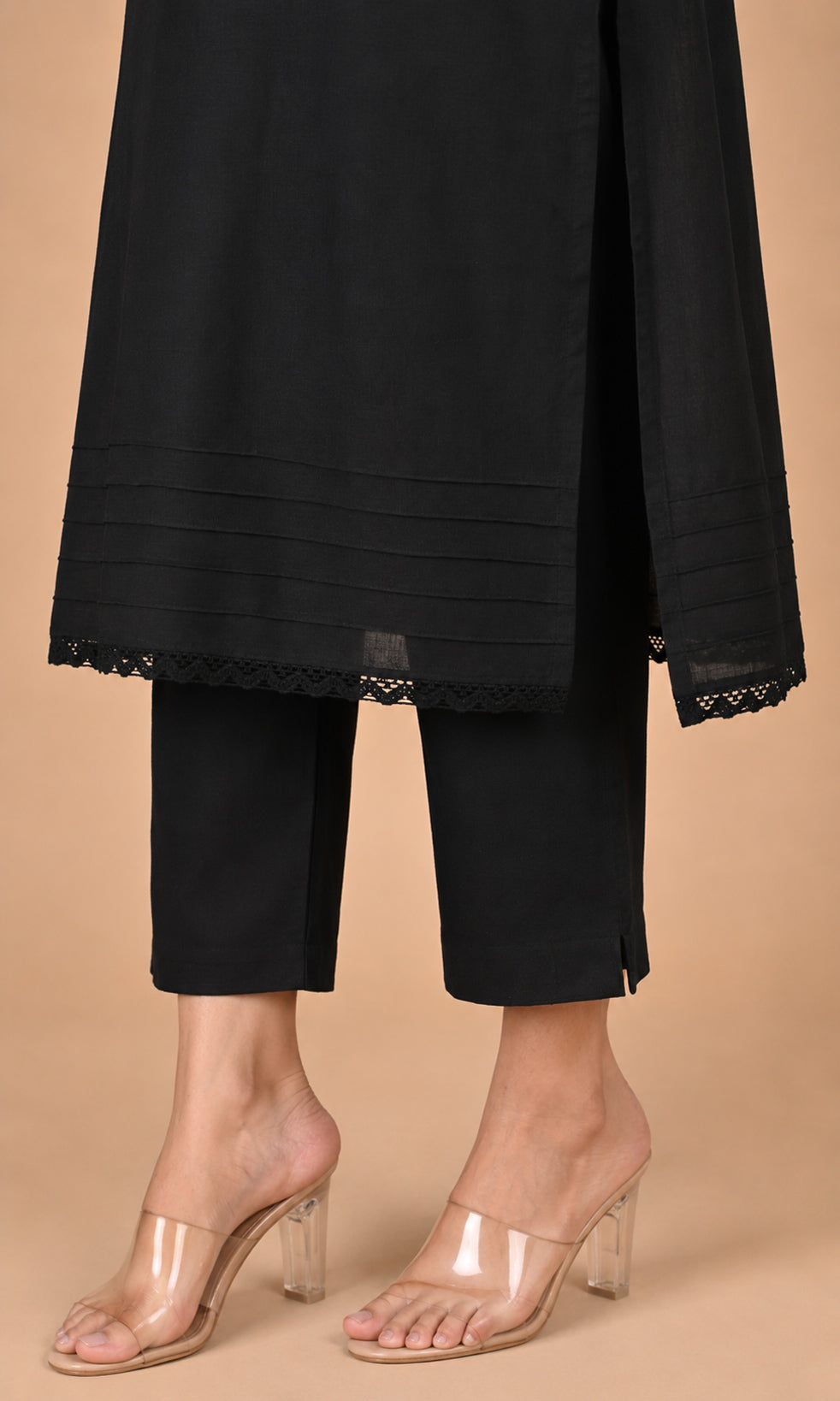 Black A-line kurta cotton fabric and lining detail